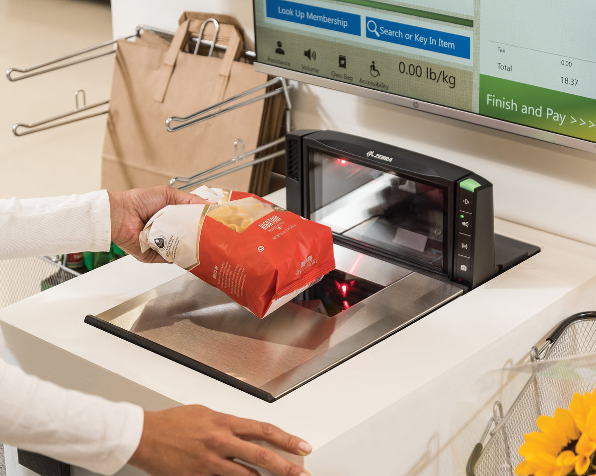 Zebra MP7200 multi-plane countertop scanner (MP7200-MNDLL000WW) – in use at a self-checkout